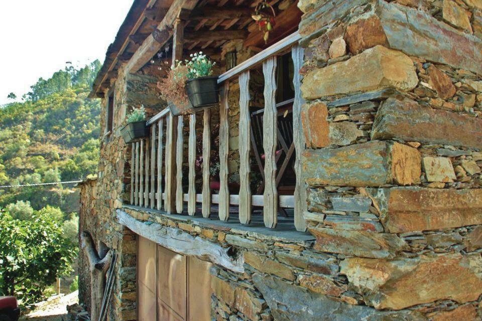 Гостьовий будинок A Casa Da Natalia Cha de Alvares Екстер'єр фото